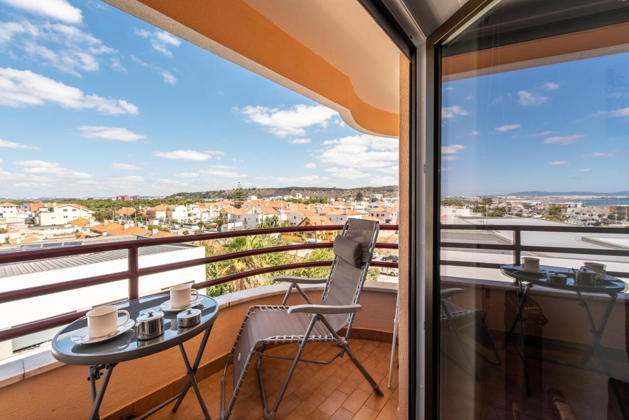 The View - Sea, Surf And Lisbon Appartement Costa de Caparica Buitenkant foto